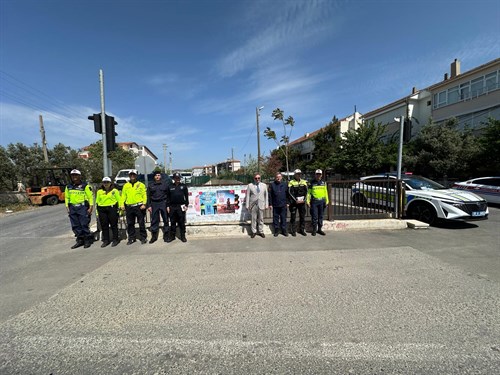  Trafik Haftası (03- 09 Mayıs )  Etkinlikleri Kapsamında Kaymakamımız  Başkanlığında Ortak Trafik Uygulaması Yapıldı